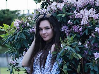 dity cam show DaisyAngrisano