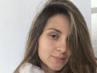 hot cam girl masturbating with vibrator DanaRoman