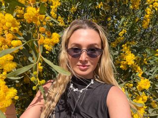 camgirl webcam DelaineClowerd