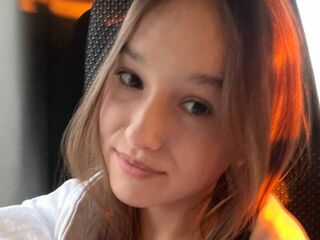 cam strip tease DelorseDoderer