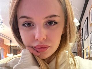 naked webcam girl picture DevonaBradner