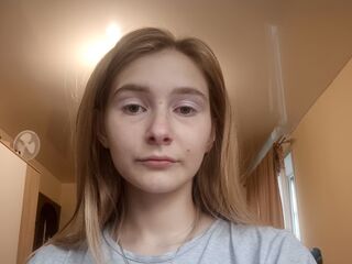 naked cam girl fingering pussy DianeWallaces