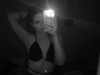 sexwebcam picture DoloresHuesing
