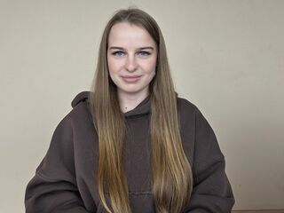 webcamgirl chat room DonetteSally