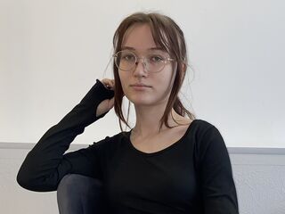 adult live webcam DortheyBranco