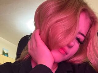 camgirl fingering pussy EdithBiglow