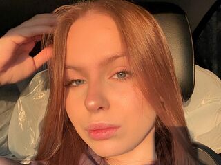 camgirl masturbating with sex toy ElizaBless