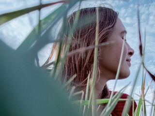 hot naked camgirl ElvaGrise