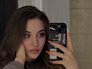 Kinky webcam girl ElwynaCroston