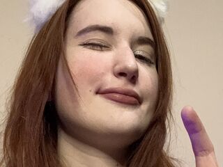 naked girl with webcam masturbating with dildo EvaBorn