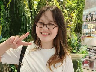 sexy webcamgirl pic FayLawley