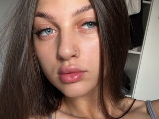 hot cam whore FionaHey