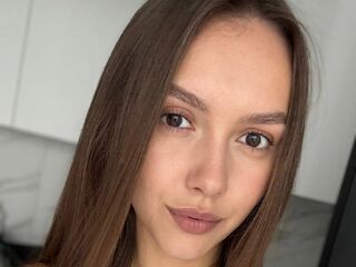 camgirl video chat GeralynSchuck