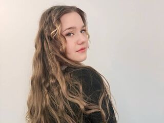 camwhore fingering shaved pussy GrayceSerrell