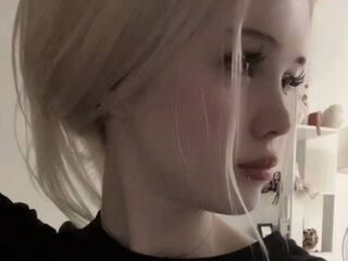 camgirl video chat HeatherHeinitz