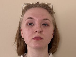 camwhore masturbating with vibrator HienRosse