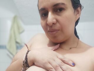 camgirl live porn IbannaBely
