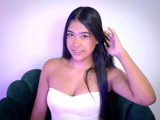 beautiful webcamgirl IvonneLaurent