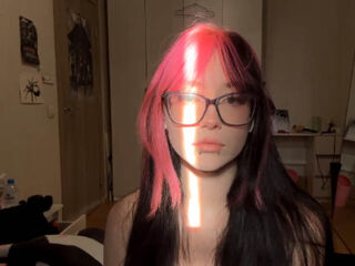 closeup webcam JameyStaffieri