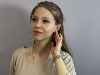 hot strip tease web cam JessicaFreligh