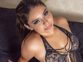 shower JessicaTaylort