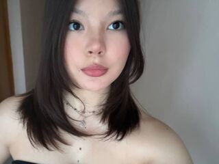 camgirl picture JulienneCharters