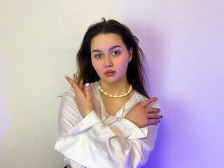 camwhore masturbating with dildo JulietaWilde