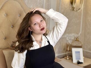 naked camgirl fingering pussy KarolinaNero