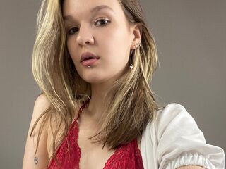 naughty camgirl fingering shaved pussy KassiKaty