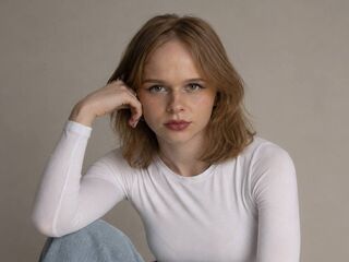 hot naked camgirl KayleenElms