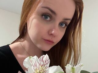 camgirl chat room KendalOrsen