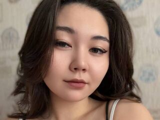 girl webcam show KrissyHarbick