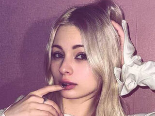 webcam girl chatroom KylieMcMiller