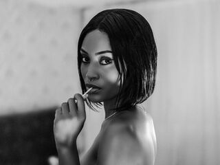 sexy webcam girl LarissaMartini