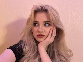 naughty cam girl masturbating with dildo LatoyiaCanpos