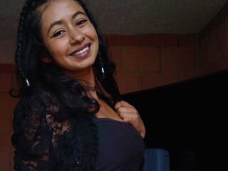 streaming live cam LauCardigan
