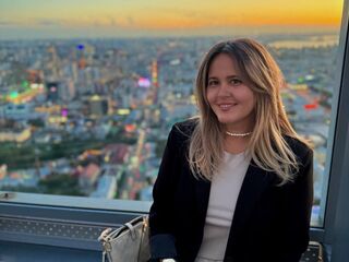 live chatroom LilyBel