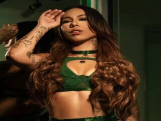 camslut video LilyHarpers