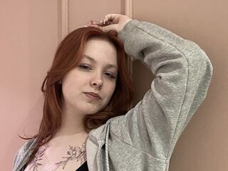 cam girl fingering LindaBenne