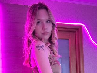 fingering girl cam picture LissaAssil