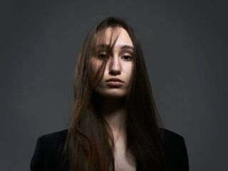 naked cam girl picture LucettaDodson