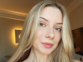 chat with cam LucieStupak