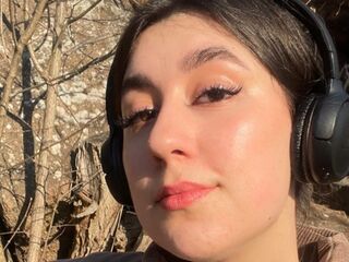 hot webcam slut LudivinaLifton