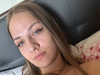naughty cam girl masturbating LunaVaibe