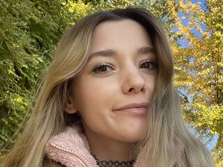 webcamgirl LunariaVelvet
