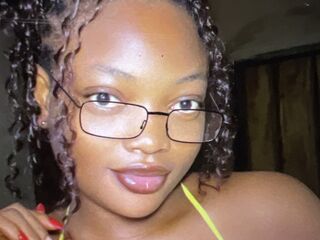 camgirl pic MakyDina