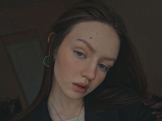 streaming live webcam MariamDarter