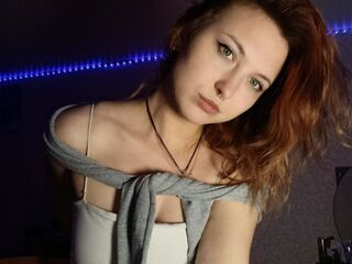 Kinky webcam MaudieTuttle