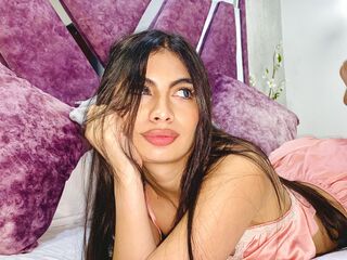 cam girl masturbating with dildo MelisaGrays