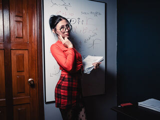 adult free chat MillyFernandez